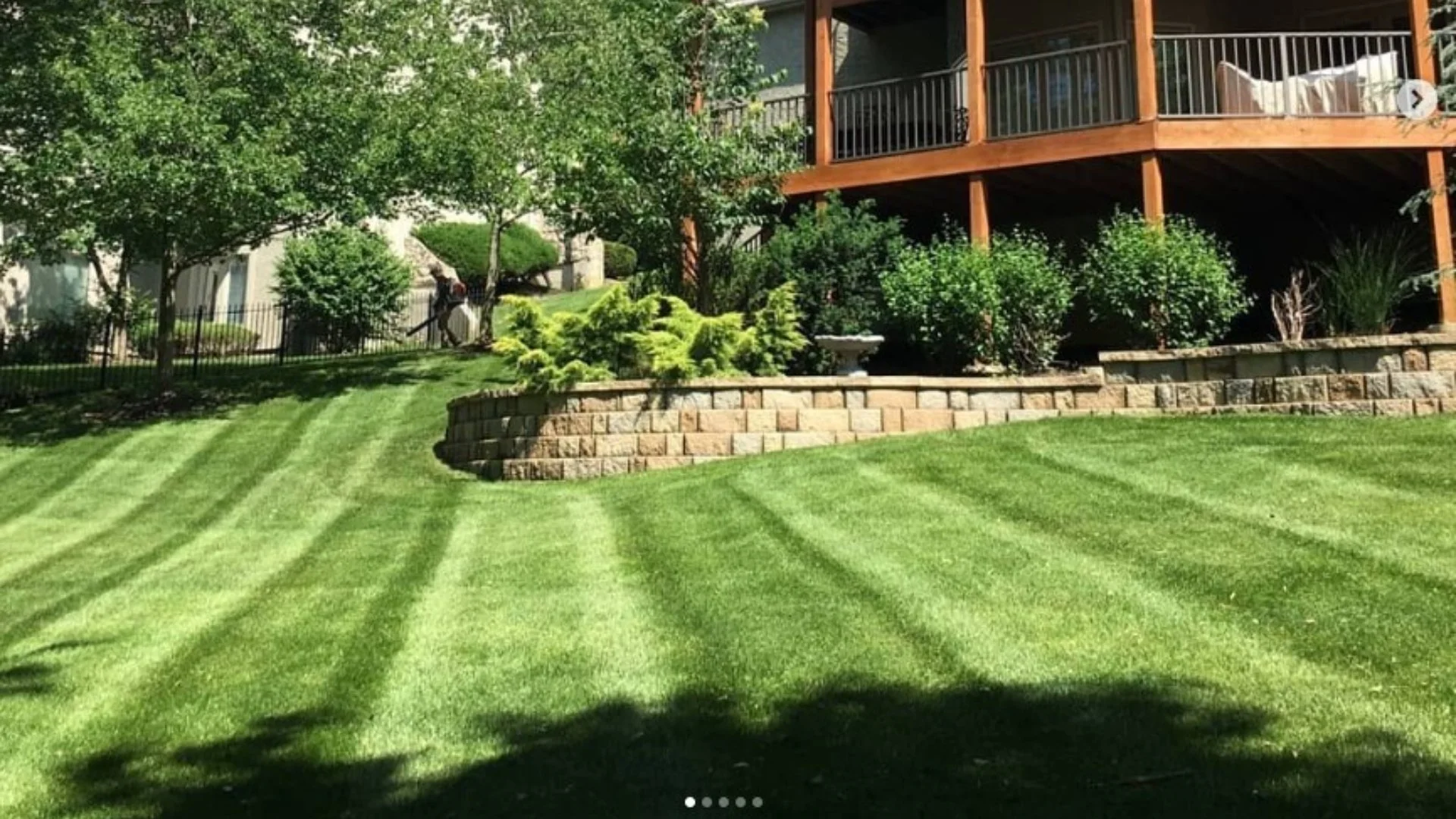 What to Do With the Leftover Grass Clippings After Mowing