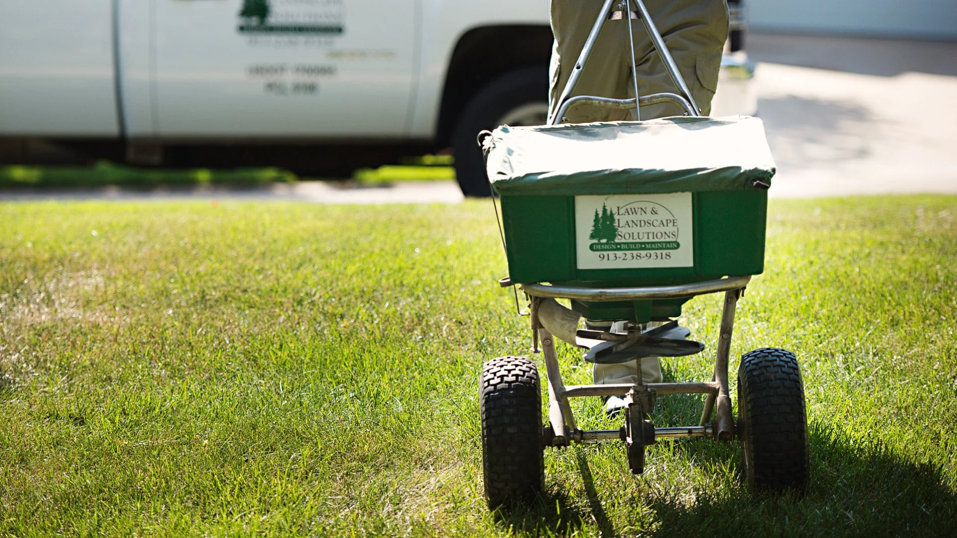Your Lawn Needs to Be Fertilized Regularly During the Growing Season!
